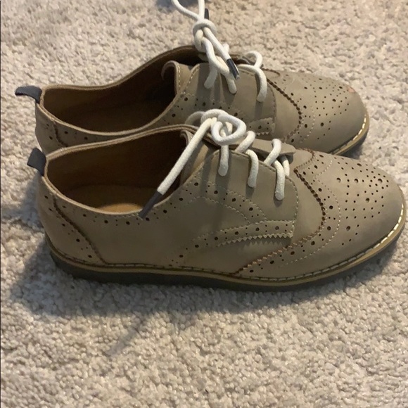 H&M- oxfords boys size 12 - Picture 1 of 3